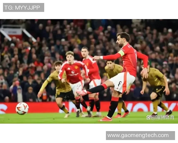 B费点球帽子戏法引发争议曼联晋级背后裁判因素令人担忧