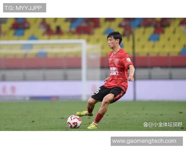 狼队官方微博祝贺杨明洋入选中国男足大名单展现出色实力与潜力